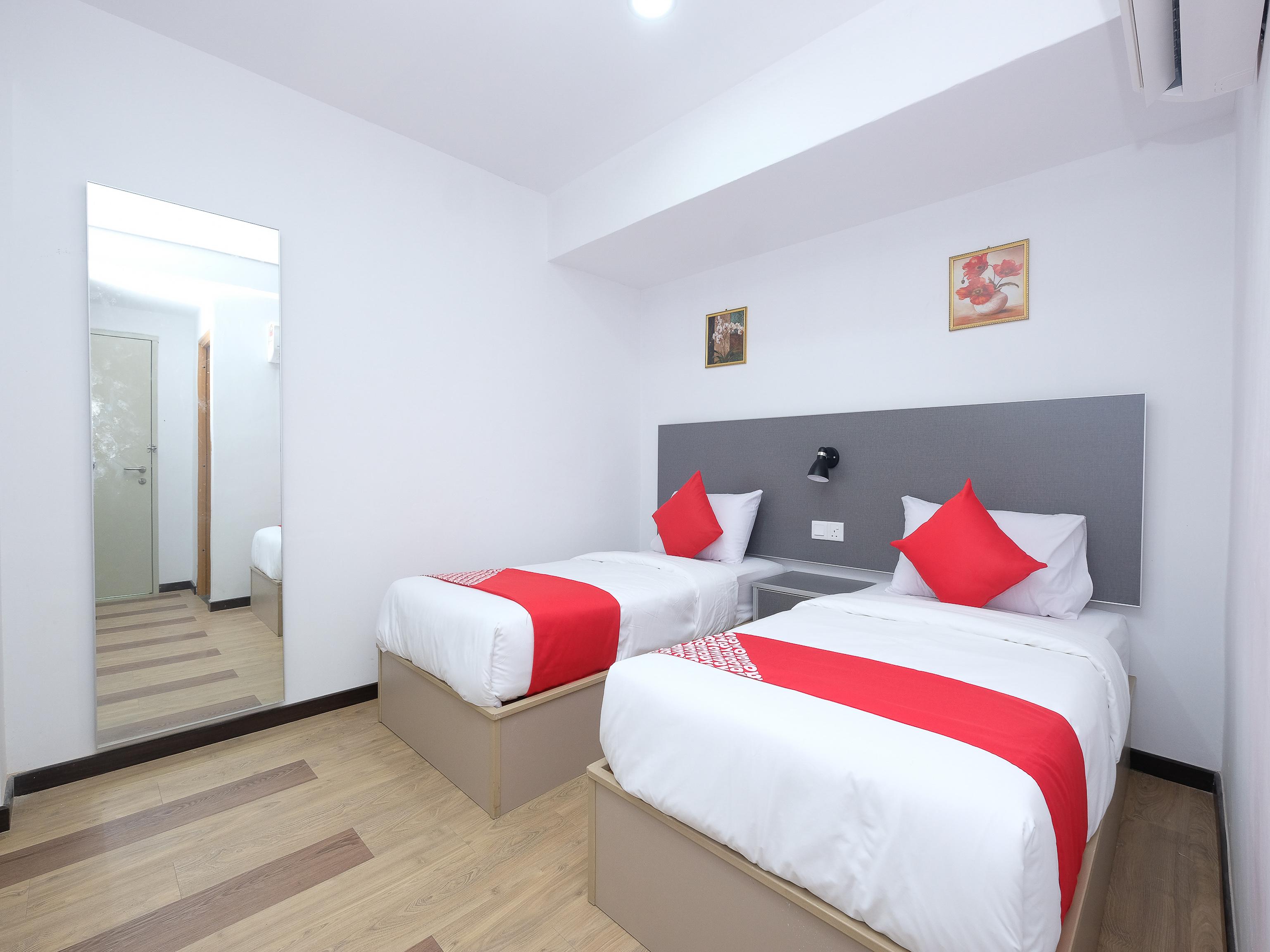 OYO 44043 First Garden Hotel Kuantan Buitenkant foto