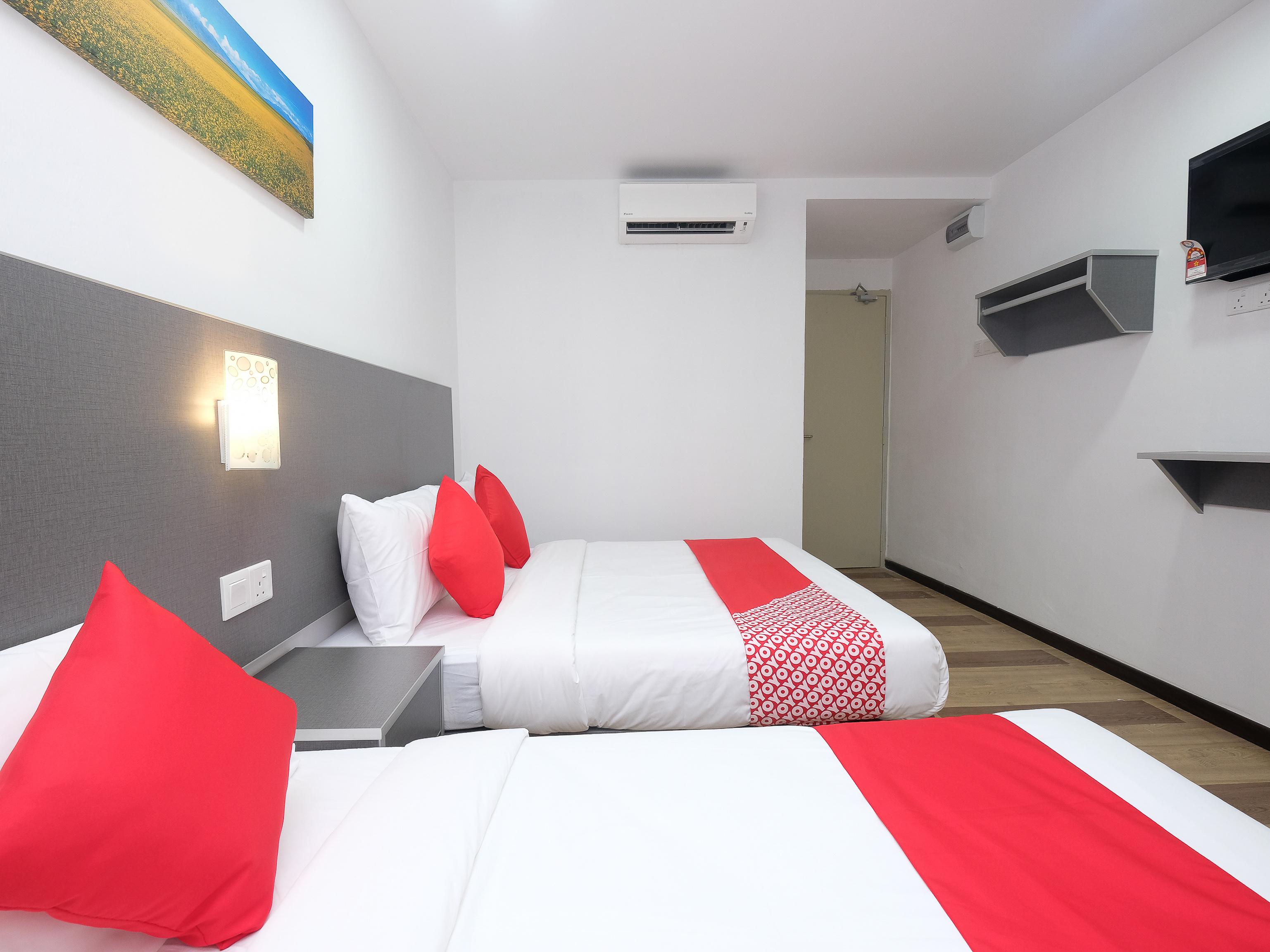 OYO 44043 First Garden Hotel Kuantan Buitenkant foto