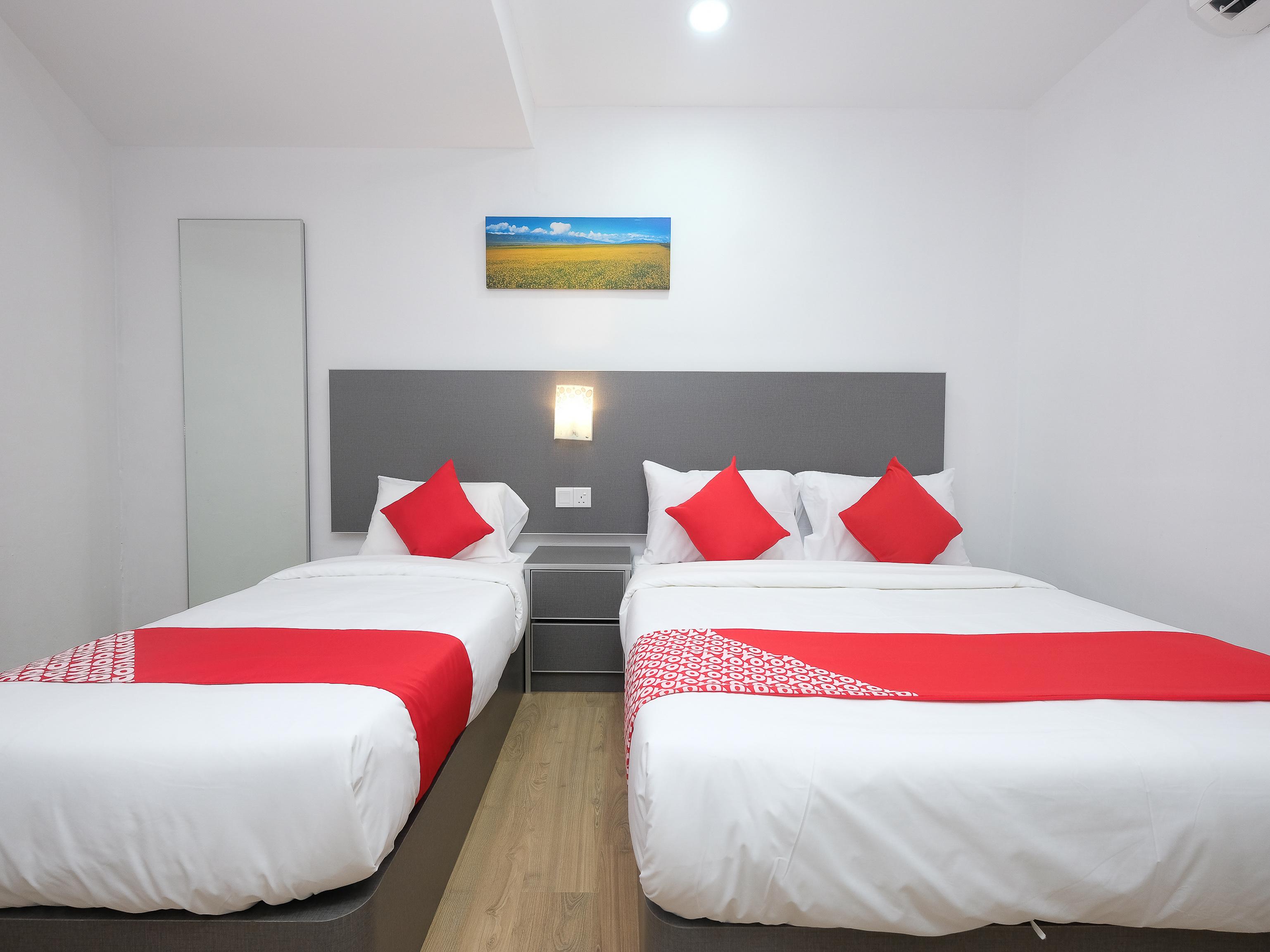 OYO 44043 First Garden Hotel Kuantan Buitenkant foto