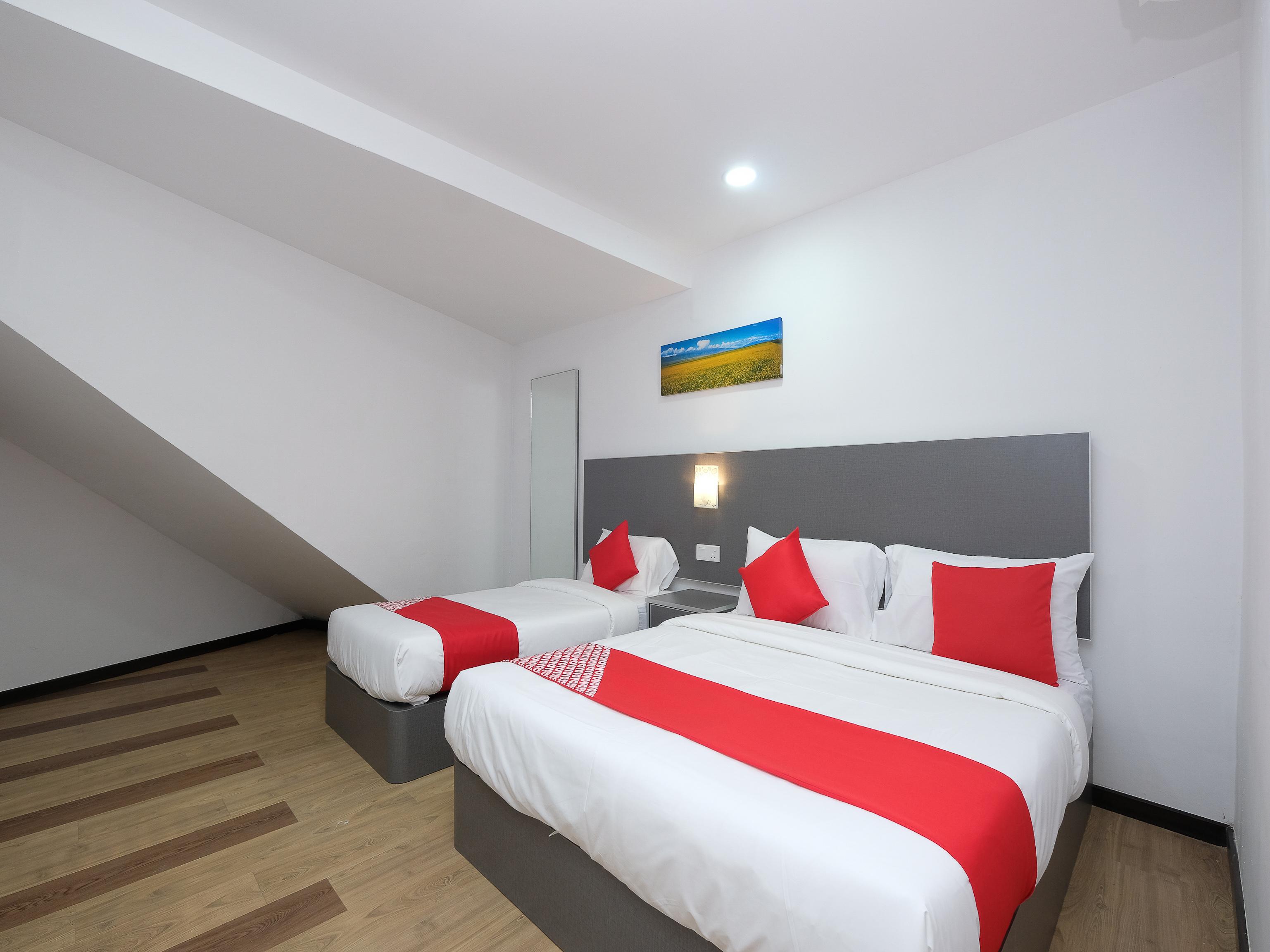 OYO 44043 First Garden Hotel Kuantan Buitenkant foto