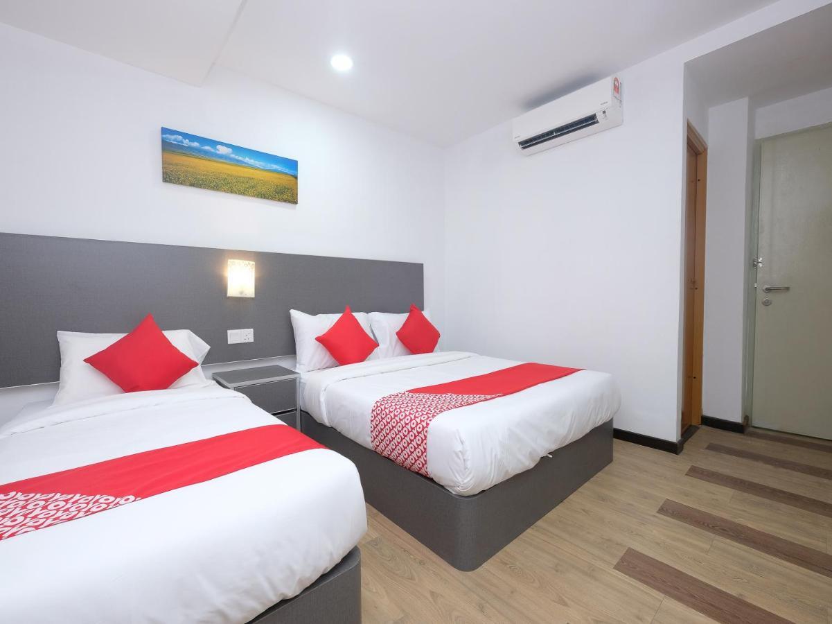 OYO 44043 First Garden Hotel Kuantan Buitenkant foto